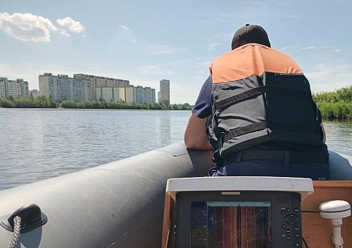 В Тюмени с помощью беспилотника ищут утонувшего на озере Оброчном  подростка