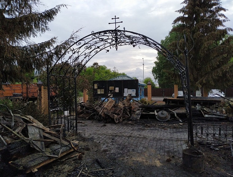 Пять главных вопросов о пожаре в Чимеево