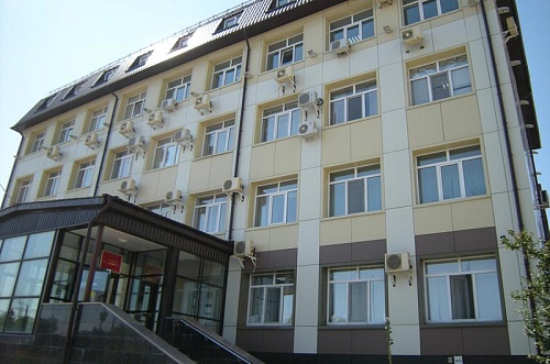 Домушник украл из квартиры в Каскаре мобильники в присутствии ребенка