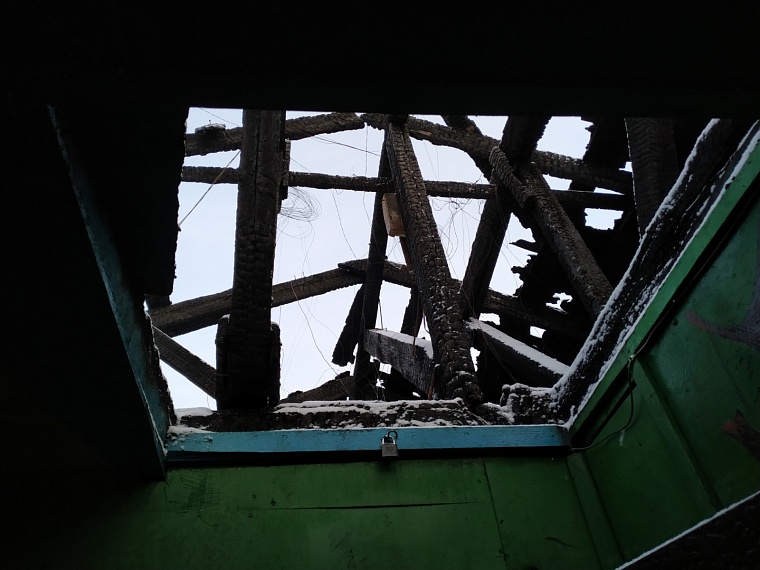 "Поселились в бане...": погорельцы в Мальково лишились единственного жилья