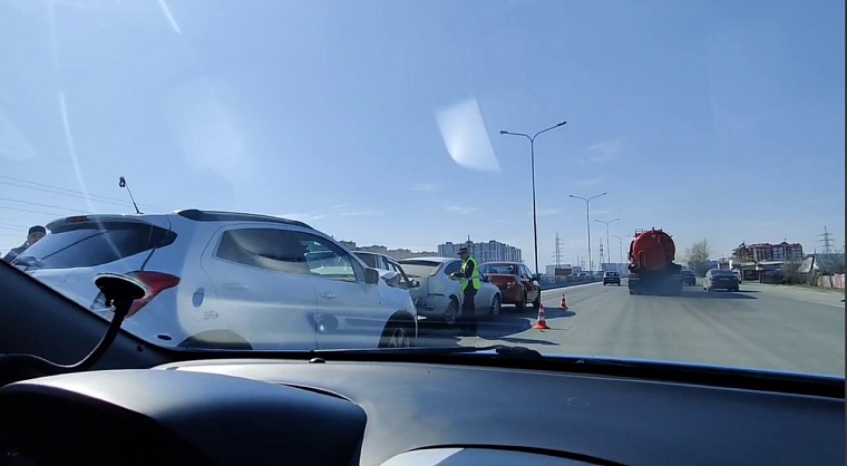 В Тюмени произошло две жестких аварии