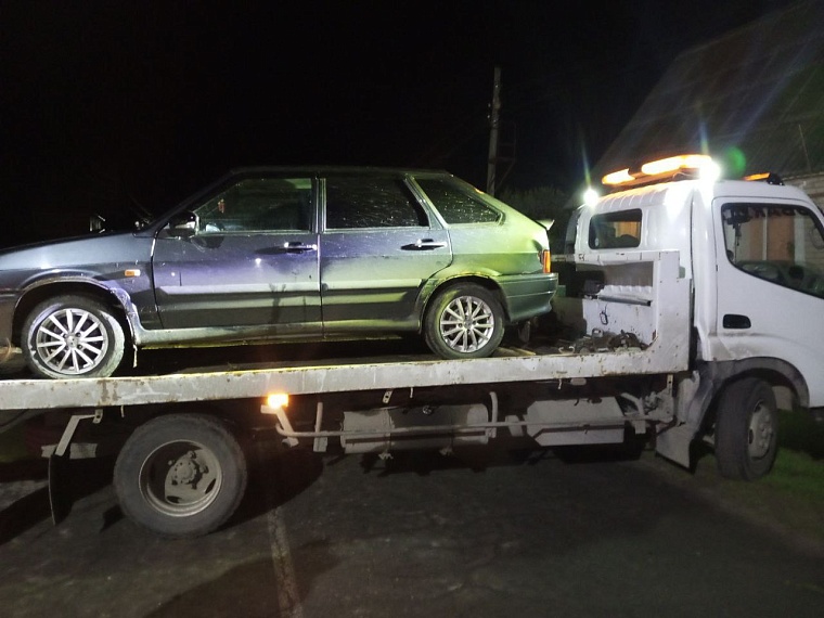 В Тюменской области селяне сообщили в ГИБДД о пьяном за рулем