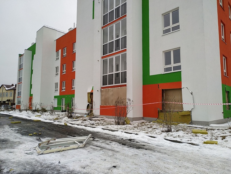 От более мощного взрыва газа дом в Ново-Патрушево спас владелец одной из квартир