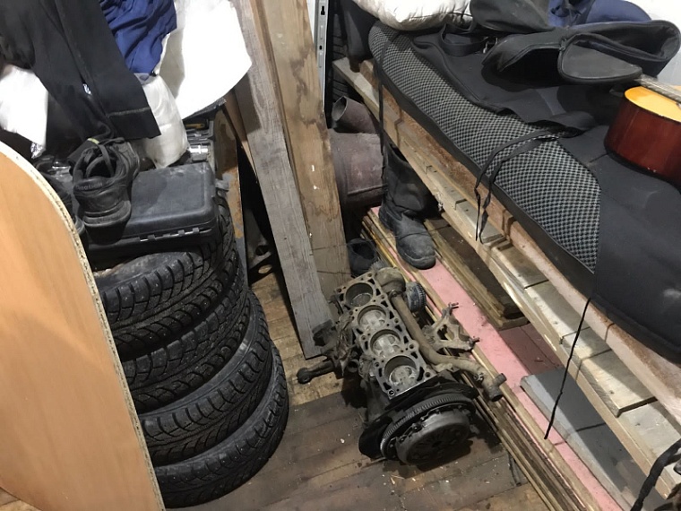 У тюменца угнали старую машину, несколько лет простоявшую на парковке