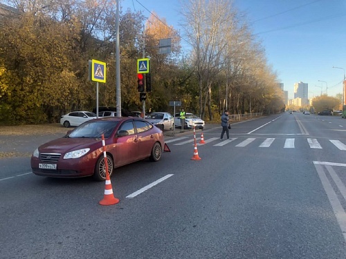 Девочка ехала в школу на самокате и попала в ДТП на улице Ватутина