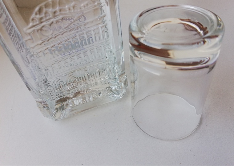 В Ишимском районе накрыли подпольный алкогольный цех