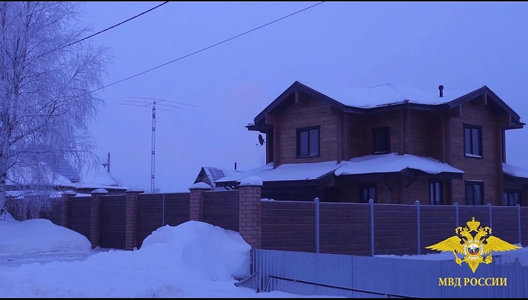 В Ханты-Мансийске руководитель муниципального предприятия попался на взятке в особо крупном размере