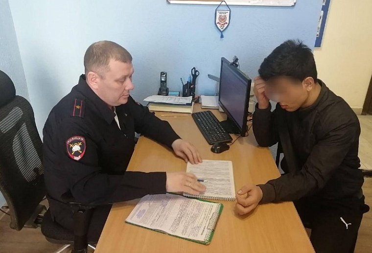 Тюменский суд оценил танец Бабаджана на дороге в центре города в 1000 рублей