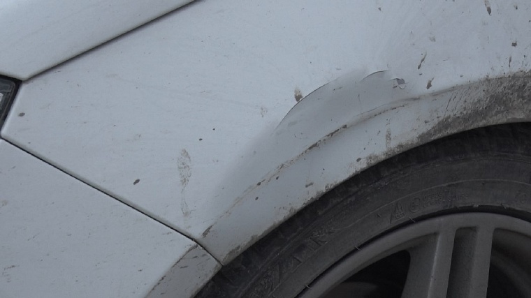 В Тюмени разыскали сбежавшего с места аварии водителя "Мерседеса"