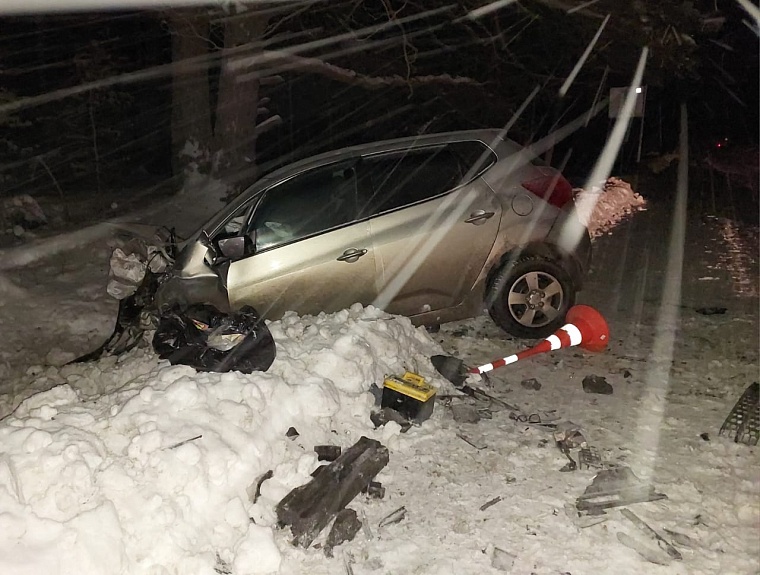Две семьи с маленькими детьми пострадали в ДТП на трассе Тюмень - Каменка