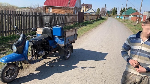В тюменской деревне 16-летного подростка отстранили от управления мотороллером