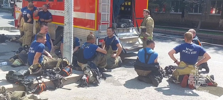 Пожар на улице Луначарского в Тюмени потушили