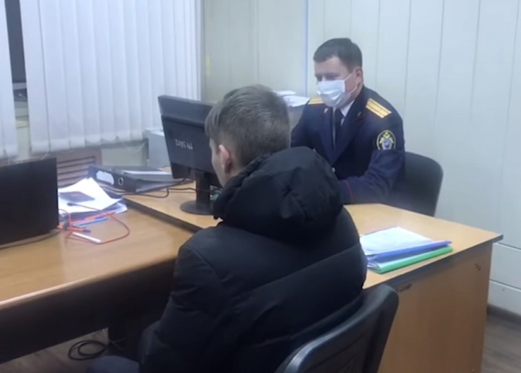 За сообщения о минировании школ в Тюмени судят подростков из Красноярска