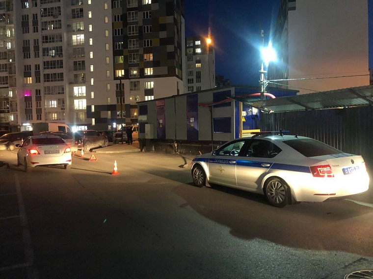 Двое детей на самокатах пострадали в ДТП в Тюмени