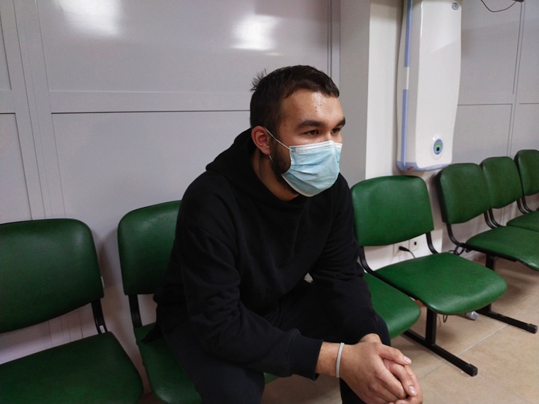 Одного из тюменских «пранкеров» посадили на 14 суток