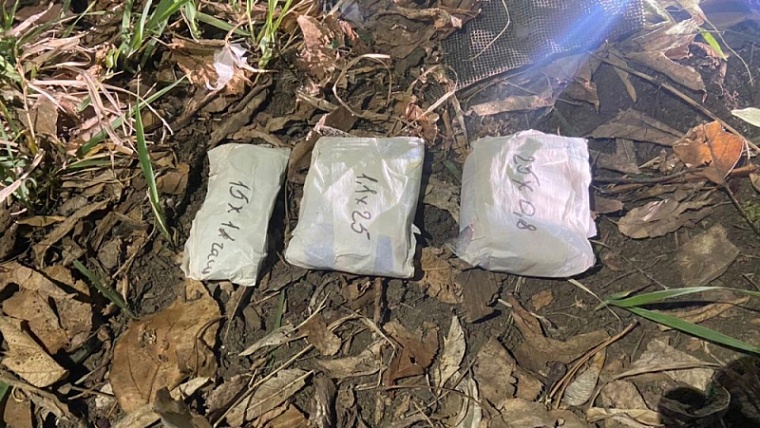 В Тюмени 42-летнему закладчику наркотиков не удалось скрыться от полиции