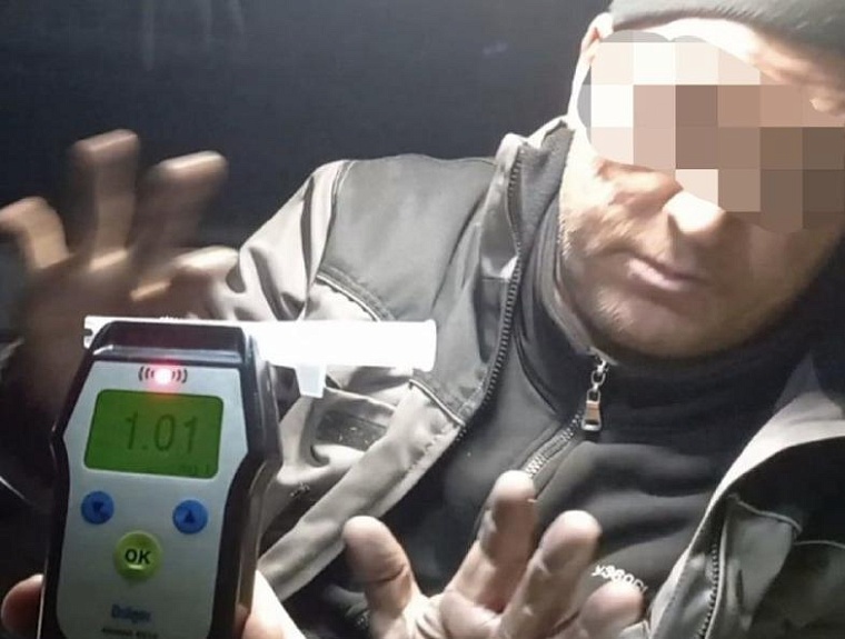 На трассе Тюмень - Омск остановили пьяного дальнобойщика из Ивановской области