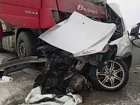 Вырвало двигатель: в ДТП с грузовиком под Ялуторовском погиб водитель легкового автомобиля