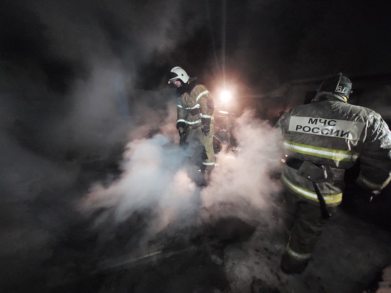 В Тюмени пять человек пострадали во время вспышки газа в гаражном кооперативе