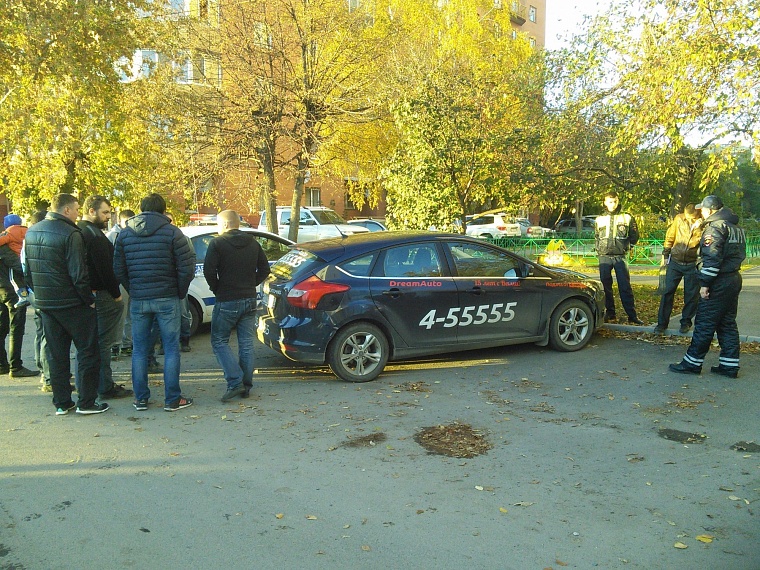 Тюменского таксиста застрелили прямо в машине