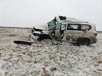 На трассе Тюмень — Омск водитель «Инфинити» погиб, не пропустив большегруз