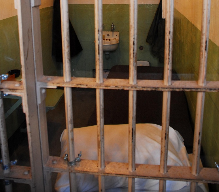 В Ноябрьске осудят мужчин, которые угостили подростков наркотиками