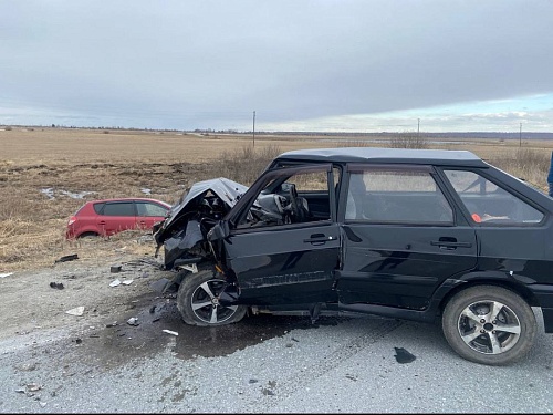 Три человека, в том числе двое детей, пострадали в ДТП в Ишимском районе