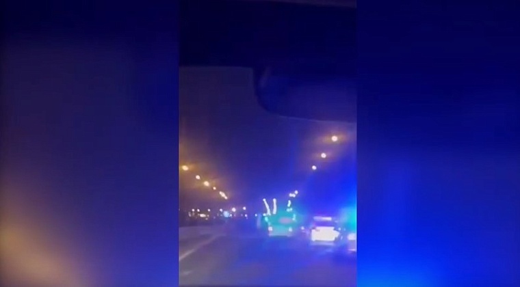 На трассе Тюмень - Нижняя Тавда водитель "ГАЗели" пытался уйти от погони