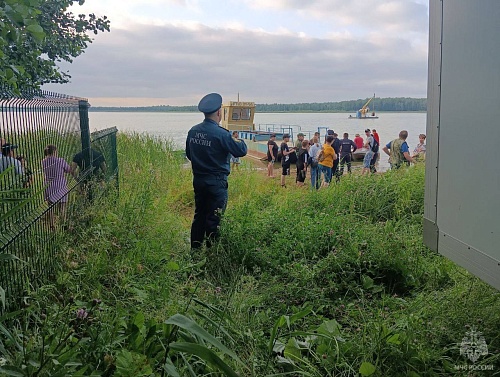 На озере Большой Тараскуль в Тюменском районе утонул мужчина
