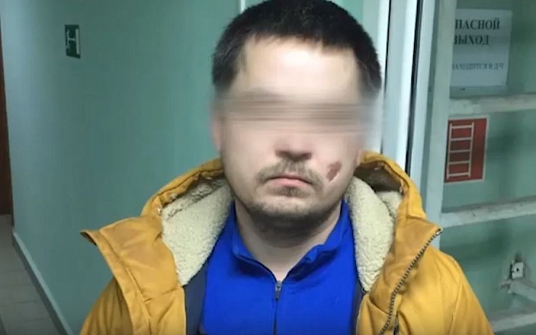 В Тюмени двое крали вещи из магазина спорттоваров