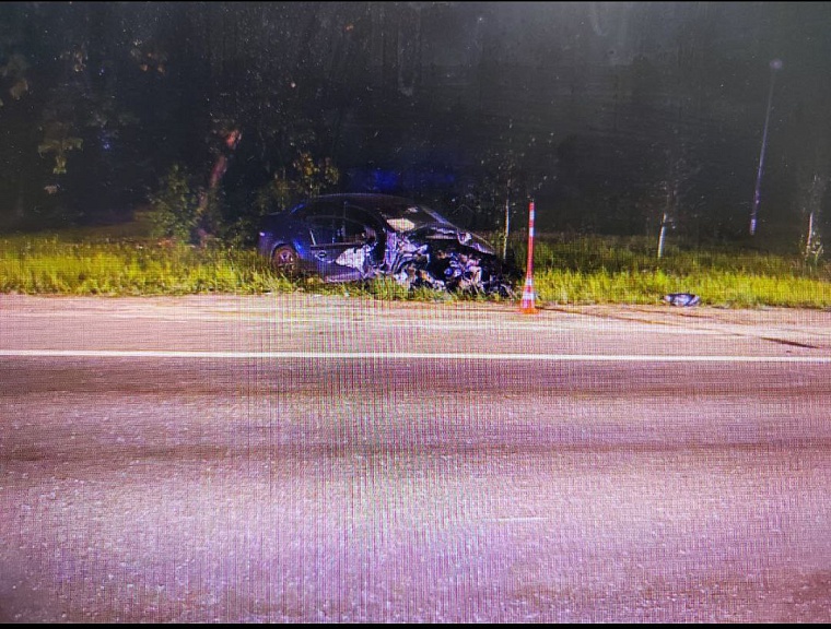 На улице 50 лет ВЛКСМ в Тюмени произошло ДТП с участием шести автомобилей