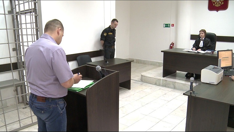 Замначальника ГИБДД Тюменского района судят за пьяную езду