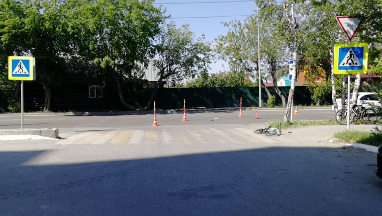 В Ялуторовском районе водитель "Рено" съехал в кювет и погиб