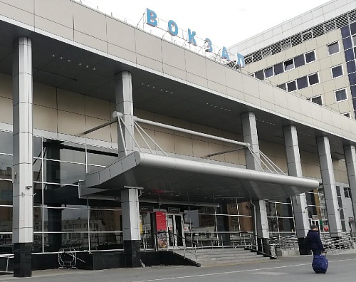 В Тюмени сняли четырех пассажиров, устроивших драку в вагоне