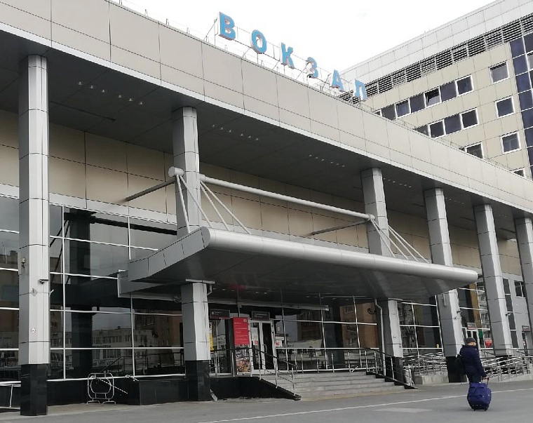 В Тюмени сняли четырех пассажиров, устроивших драку в вагоне