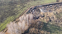 В Тюменской области на площади 1,5 га горит незаконная свалка