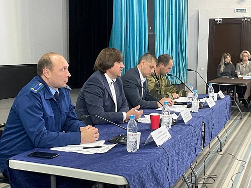 Пострадавшим от пожара с улицы Ремезова в Тобольске помогут с документами и деньгами