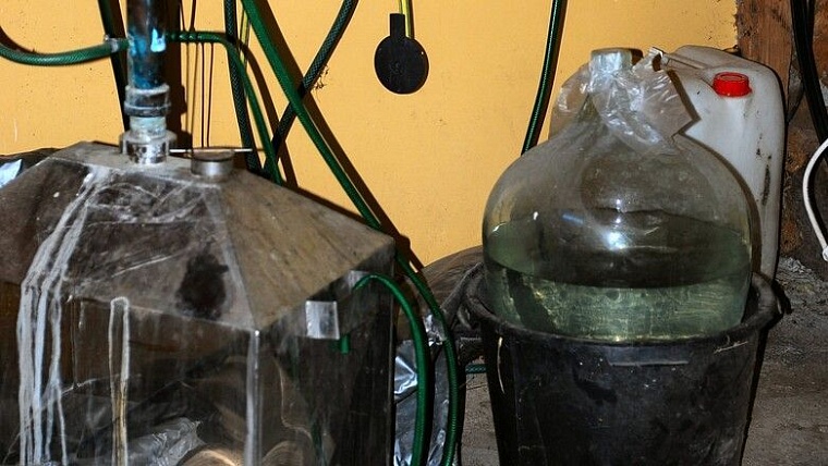 Житель Ростовской области попал в реанимацию после взрыва самогонного аппарата