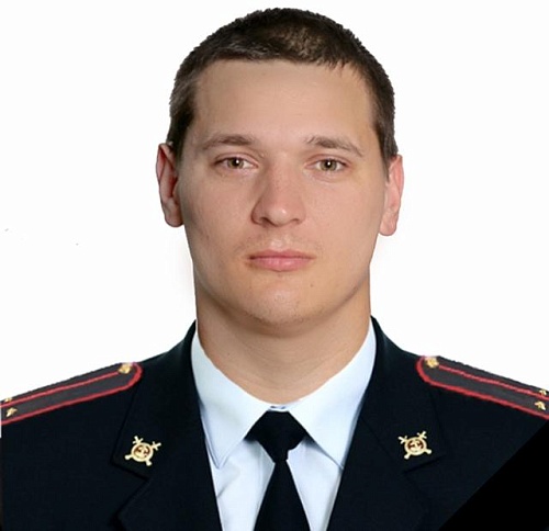 В столкновении с террористами в Махачкале погиб тюменский инспектор ДПС