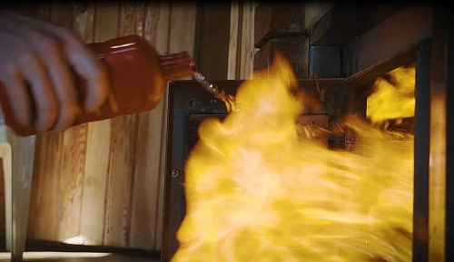 Жительница Тюмени подожгла себя, пытаясь растопить печь