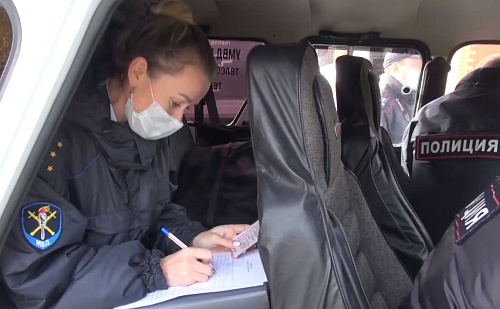 Молодой тюменец сознался полицейским, что пошел забирать наркотики из тайника