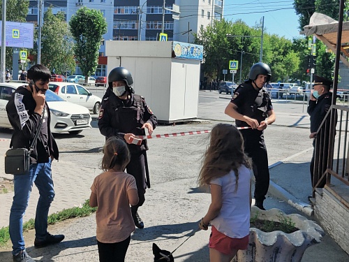 Тюменца, который взял в заложники сотрудниц Сбербанка, арестовали на два месяца
