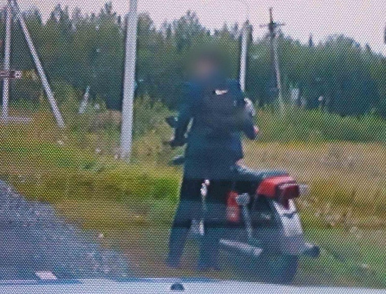 Школьник из Туртаса на мотоцикле отца попался автоинспекторам по дороге на уроки