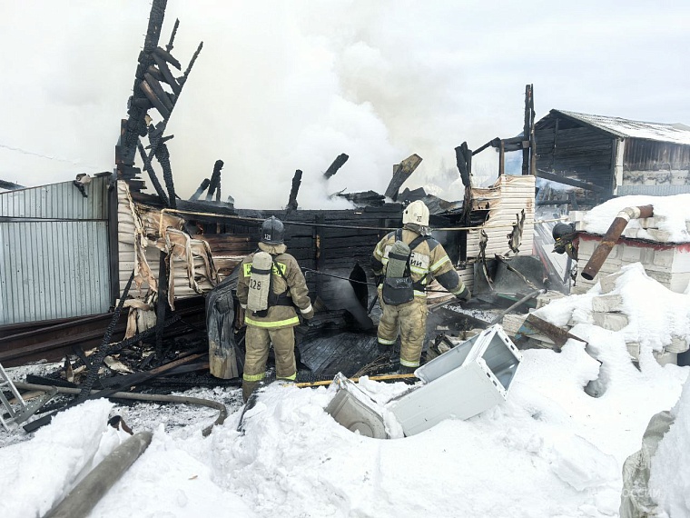 В Тобольске во время пожара погибли мужчина и женщина