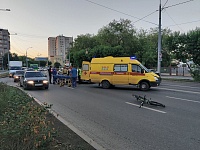 Возле Комсомольского парка под колесами автомобиля погиб велосипедист