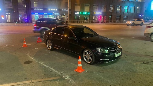 Тюменский подросток на электросамокате попал под "Мерседес"