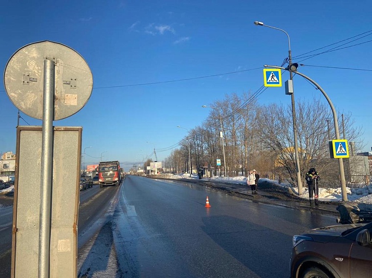 На улице Щербакова водитель Volkswagen Polo наехал ребенку на ногу