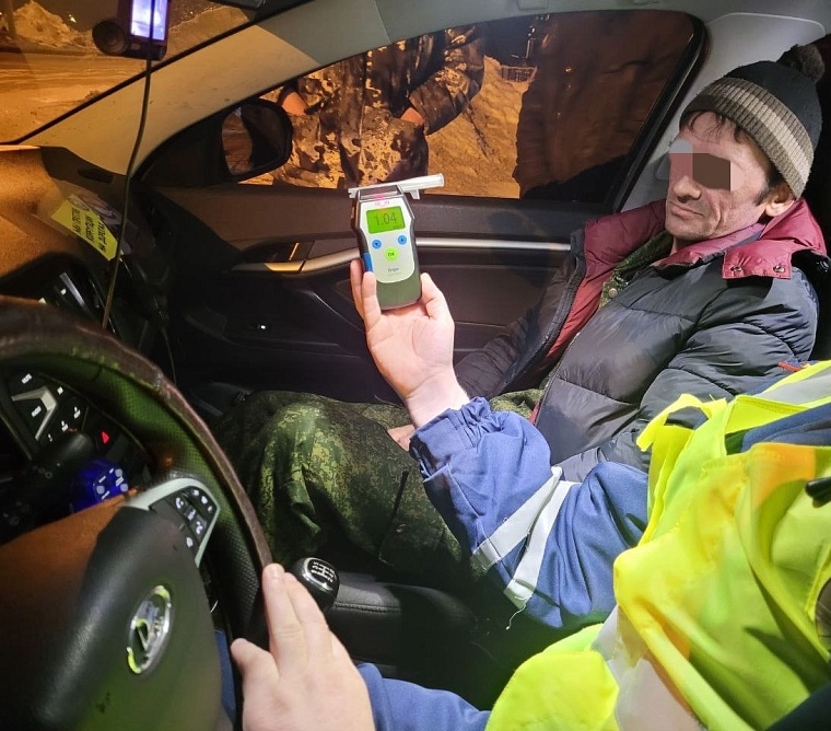 В Тюменской области задержан пьяный водитель машины, госномер которой находится в розыске