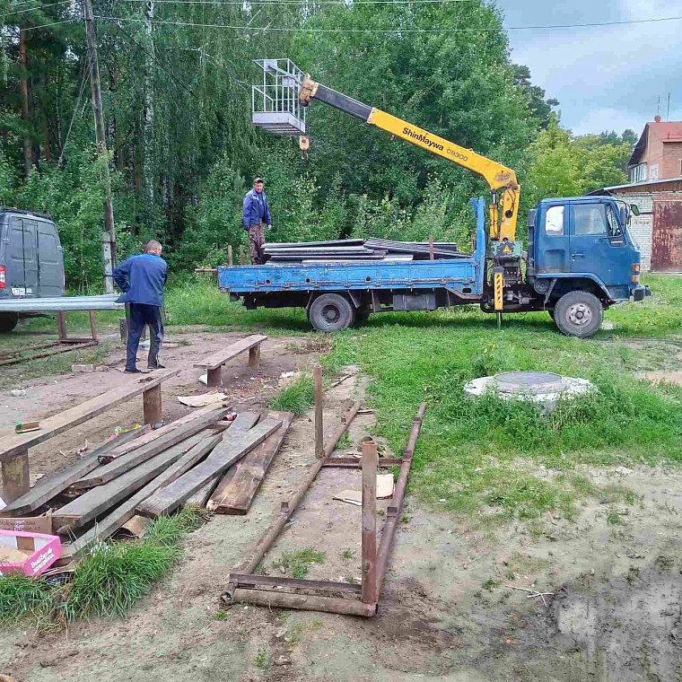 По факту обрушения крыши на рынке в Новотарманском проводится проверка