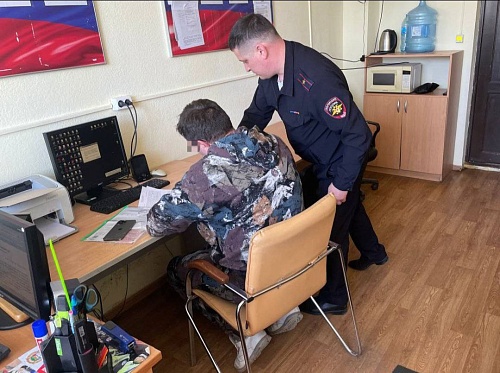 В Тюмени по видео в соцсетях оштрафовали автомобилиста, повернувшего через двойную сплошную